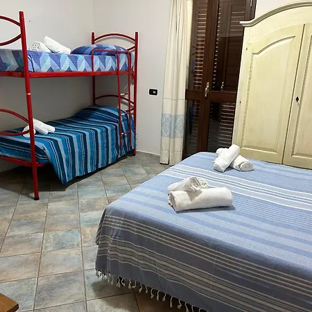 Santeodoro Straulas 酒店 3*